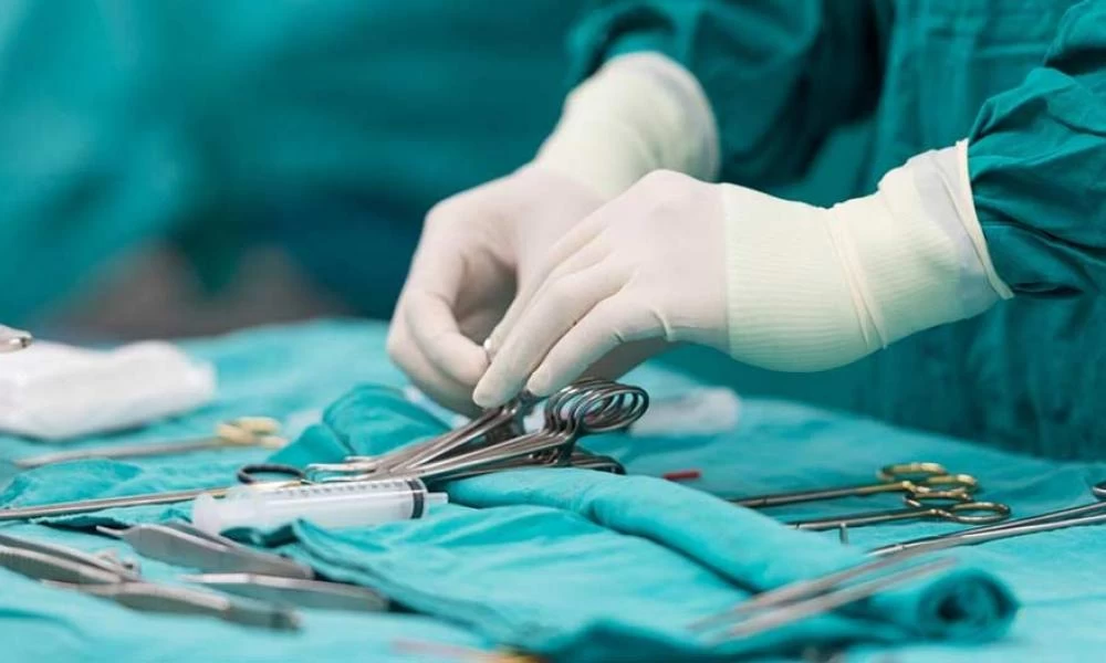 Κρήτη: Ξέχασαν 15 γάζες μέσα σε γυναίκα σε χειρουργείο που έκανε